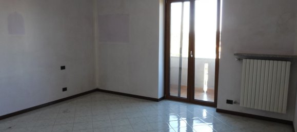 Ático de 4 dormitorios en Borgomanero, Italy No. 358076 11