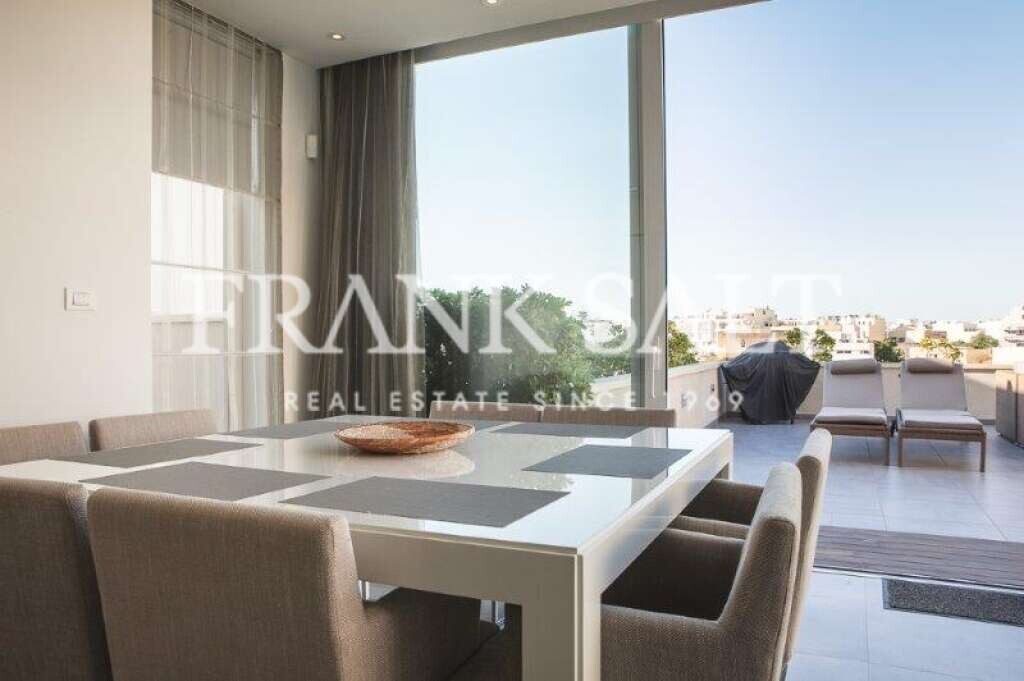 3 bedrooms Villa in Saint Julian's, Malta No. 3795