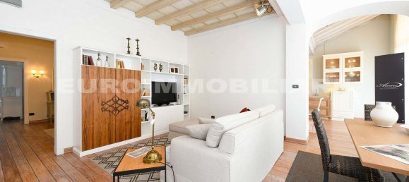 7غرفة عقار تجاري في Brescia, Italy رقم 69132 13