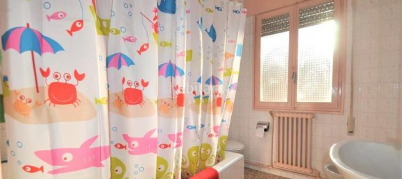 5 chambres Maison de ville à Chartered Community of Navarre, Spain No. 37278 12