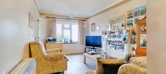 1 bedroom Apartment in Biggin Hill, United Kingdom No. 4811 2
