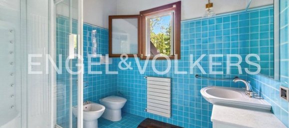 6 bedrooms Villa in Luvinate, Italy No. 296848 40