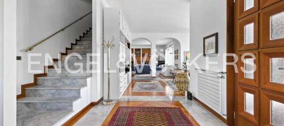 6 bedrooms Villa in Luvinate, Italy No. 296848 6