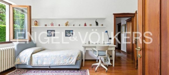 6 bedrooms Villa in Luvinate, Italy No. 296848 25