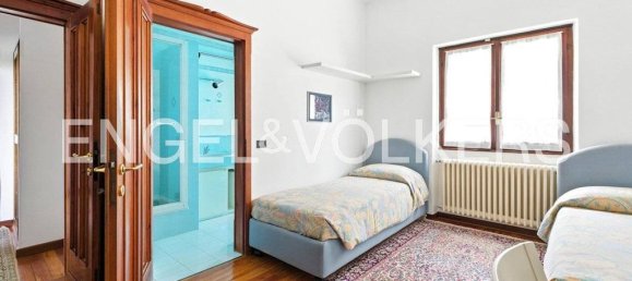 6 bedrooms Villa in Luvinate, Italy No. 296848 23