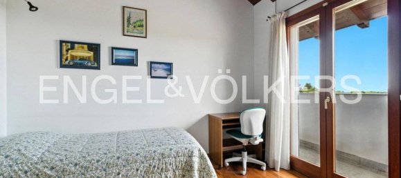 6 bedrooms Villa in Luvinate, Italy No. 296848 33