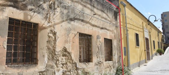 Casa de 3 habitaciónes en Modica, Italy No. 2061 15