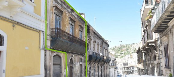 Casa de 3 habitaciónes en Modica, Italy No. 2061 18