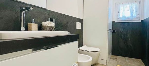 2 bedrooms Apartment in Villafranca di Verona, Italy No. 297446 7