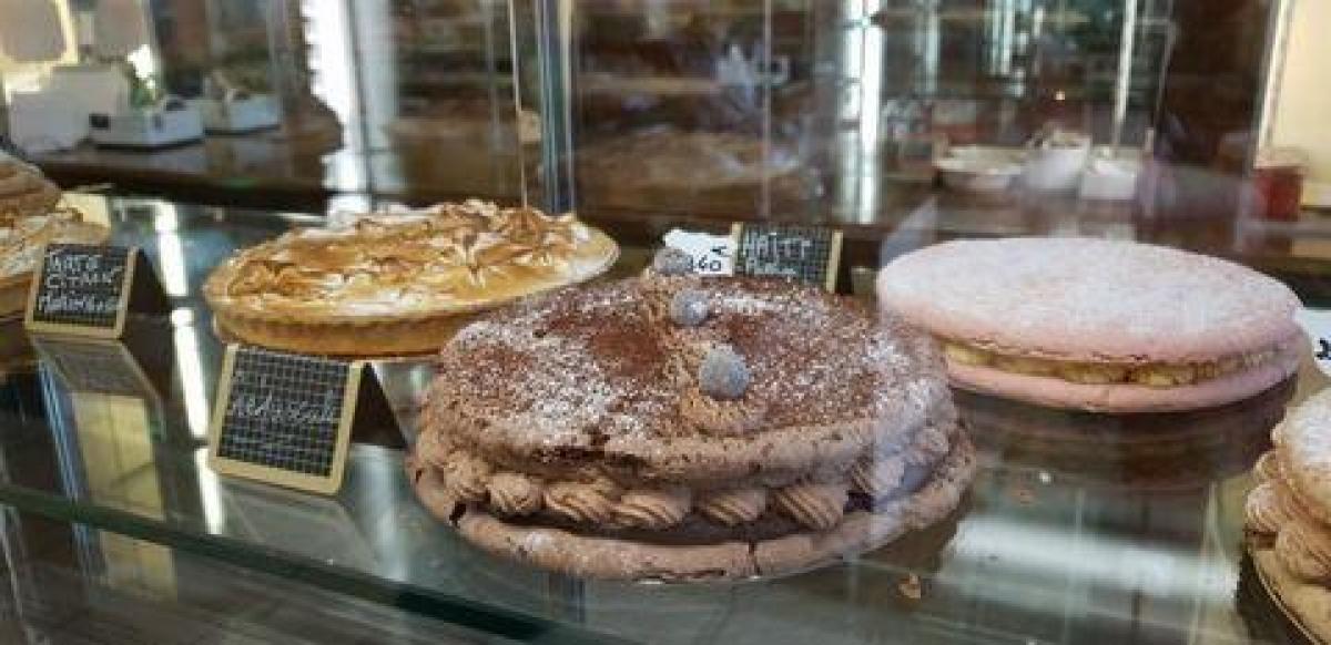  مكتب في Bourges, France 160متر مربع رقم 18129