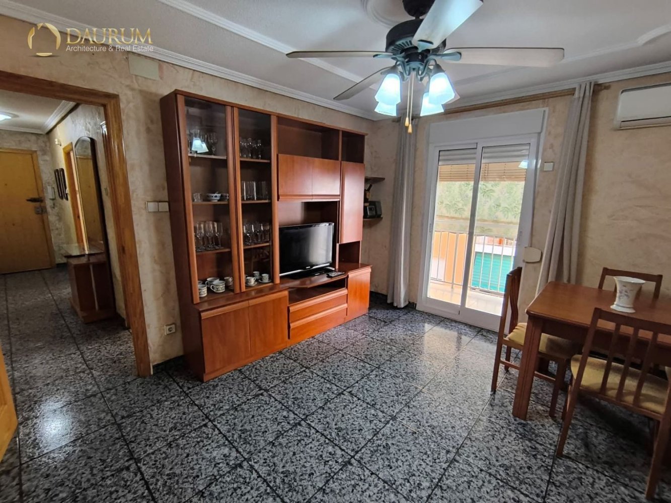 Apartamento de 3 dormitorios en Alicante, Spain No. 254047