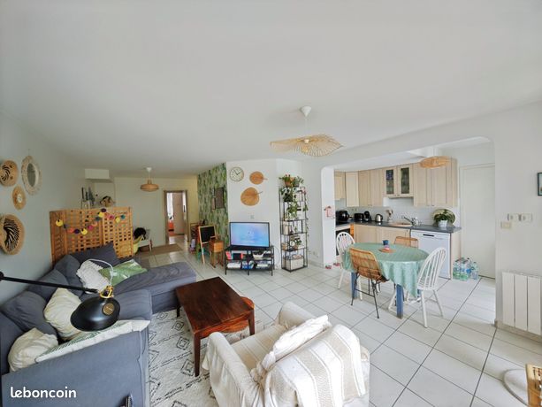 Apartamento de 2 dormitorios en Tours, France No. 314075