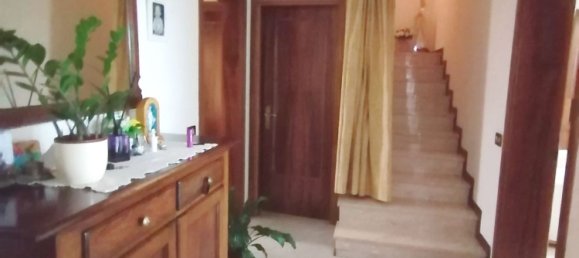 4-Zimmer Haus in Romano d'Ezzelino, Italy, Nr. 57823 7