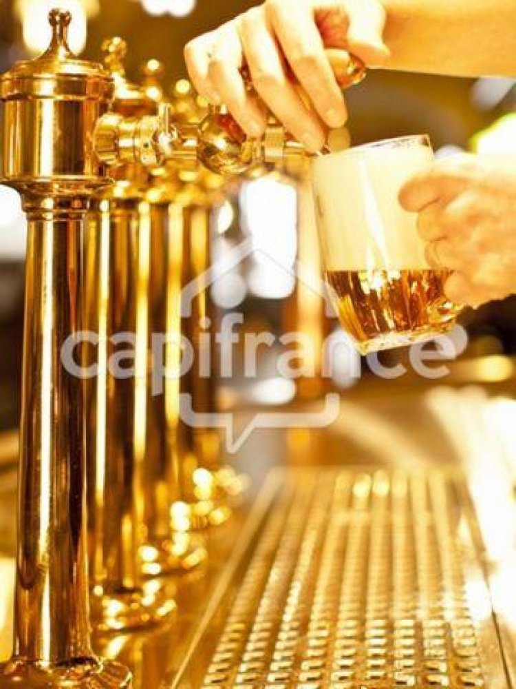 Oficina en Marseille, France 141 m² No. 17775