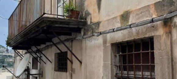 Casa de 4 divisões em Modica, Italy N.º 234905 20