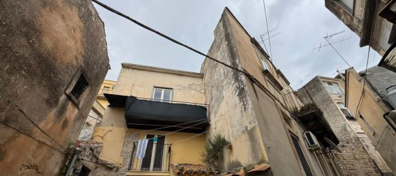 Casa de 4 divisões em Modica, Italy N.º 234905 22