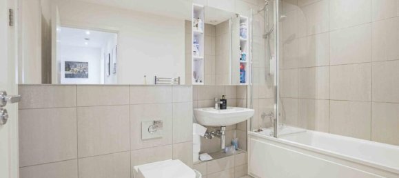 3 bedrooms Apartment in London, United Kingdom No. 10972 24