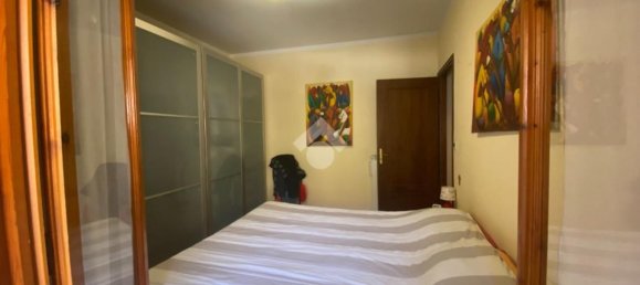 3-salle Appartement à Casella, Italy No. 90349 15