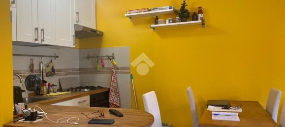 3-salle Appartement à Casella, Italy No. 90349 8