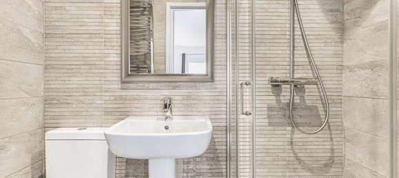 3 bedrooms House in Twickenham, United Kingdom No. 8532 26