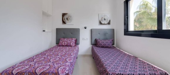 4 bedrooms House in San Miguel de Salinas, Spain No. 188356 22