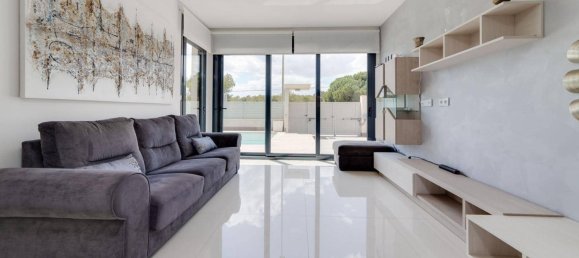 4 bedrooms House in San Miguel de Salinas, Spain No. 188356 8