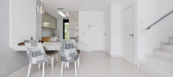 4 bedrooms House in San Miguel de Salinas, Spain No. 188356 13