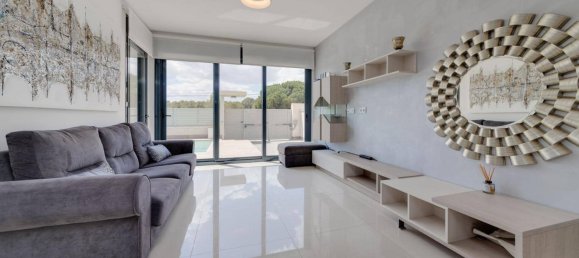 4 bedrooms House in San Miguel de Salinas, Spain No. 188356 6