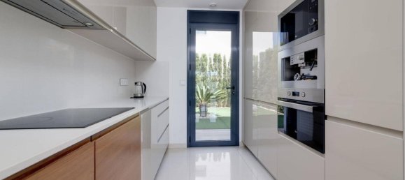 4 bedrooms House in San Miguel de Salinas, Spain No. 188356 12