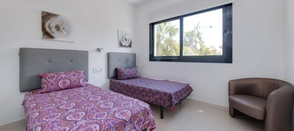 4 bedrooms House in San Miguel de Salinas, Spain No. 188356 21