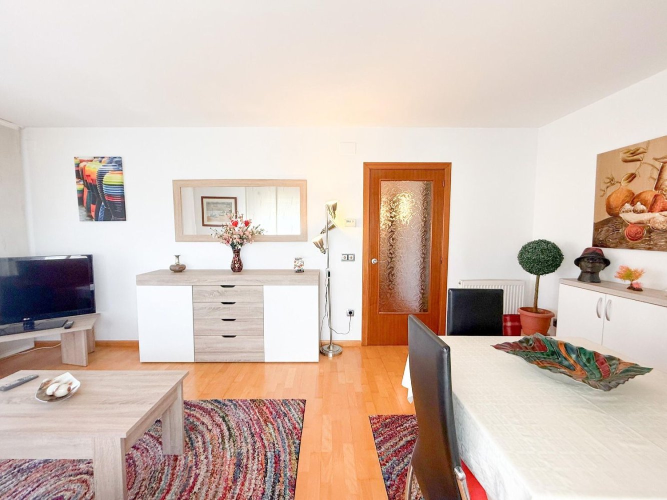 Apartamento de 3 dormitorios en Figueres, Spain No. 275774