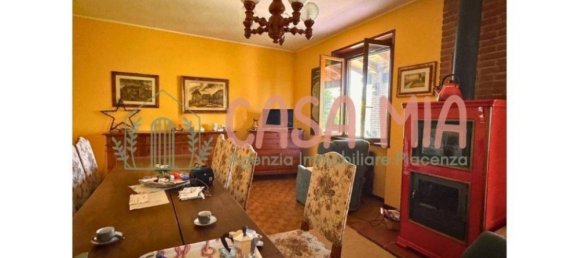 5 bedrooms Villa in Calendasco, Italy No. 319794 11