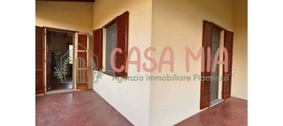 5 bedrooms Villa in Calendasco, Italy No. 319794 46