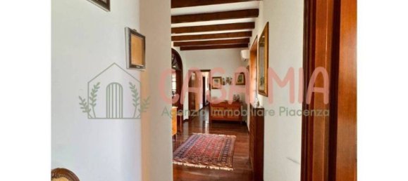 5 bedrooms Villa in Calendasco, Italy No. 319794 17