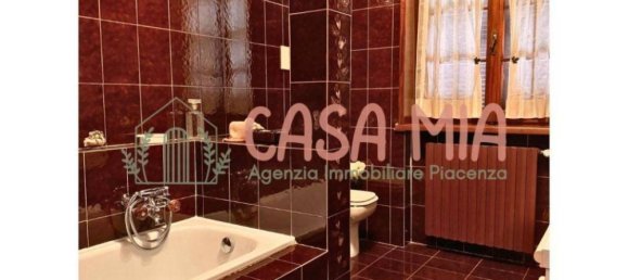 5 bedrooms Villa in Calendasco, Italy No. 319794 24