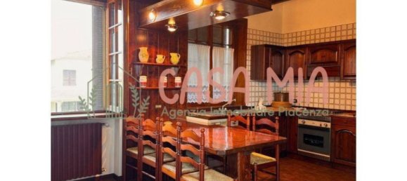 5 bedrooms Villa in Calendasco, Italy No. 319794 45