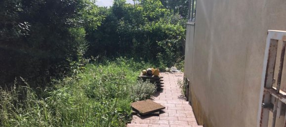 3-salle Appartement à Terricciola, Italy No. 92531 7