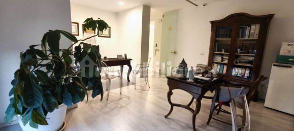 Apartamento de 3 dormitorios en Catania, Italy No. 325467 8