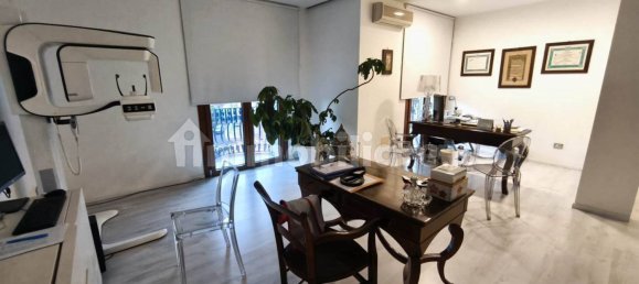 Apartamento de 3 dormitorios en Catania, Italy No. 325467 7