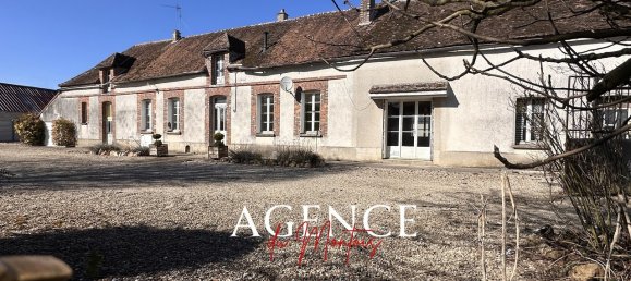 2 bedrooms House in Perceneige, France No. 199942 2