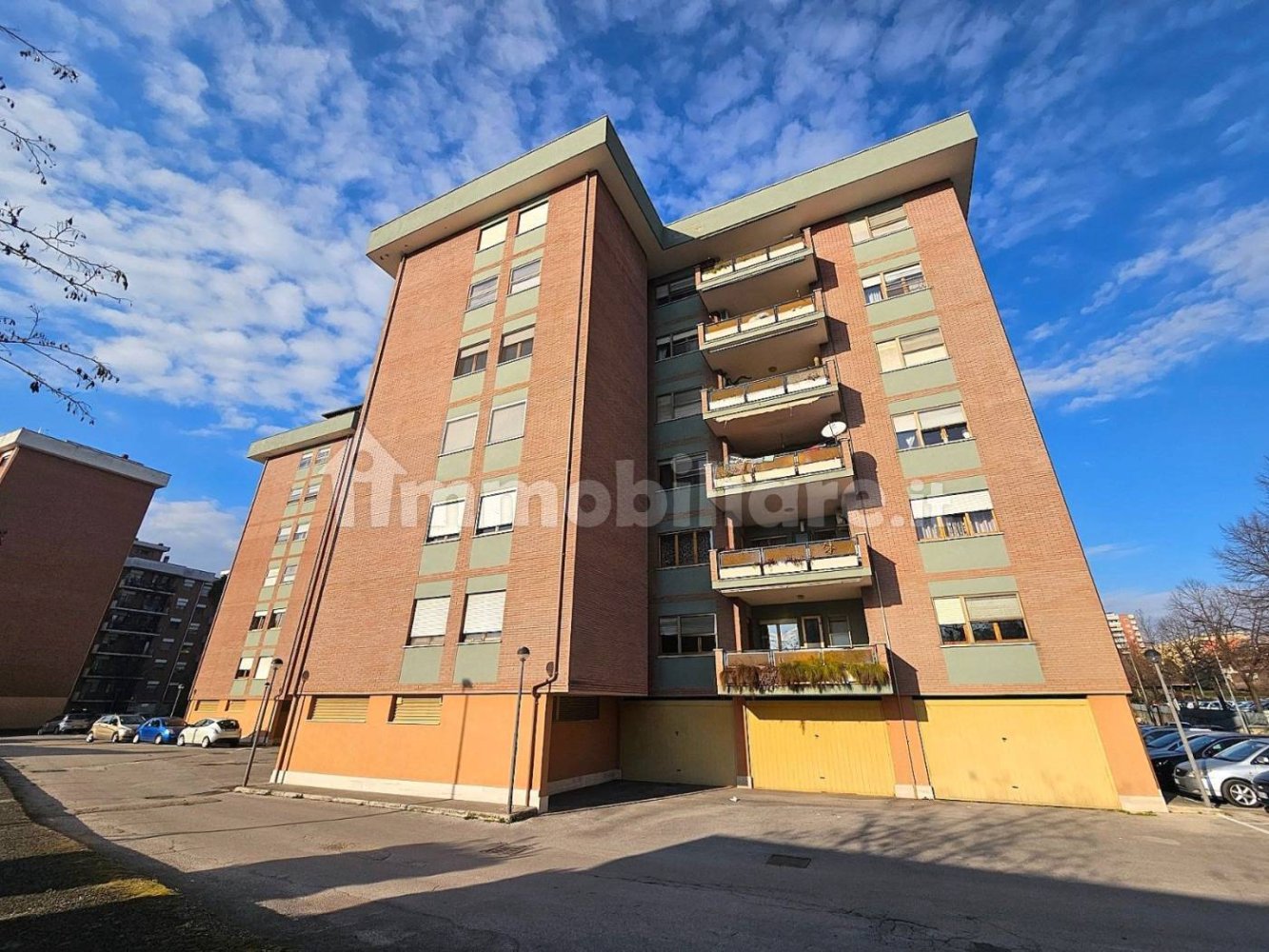 3 bedrooms Apartment in Frosinone, Italy No. 287002