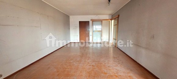 3 bedrooms Apartment in Frosinone, Italy No. 287002 8