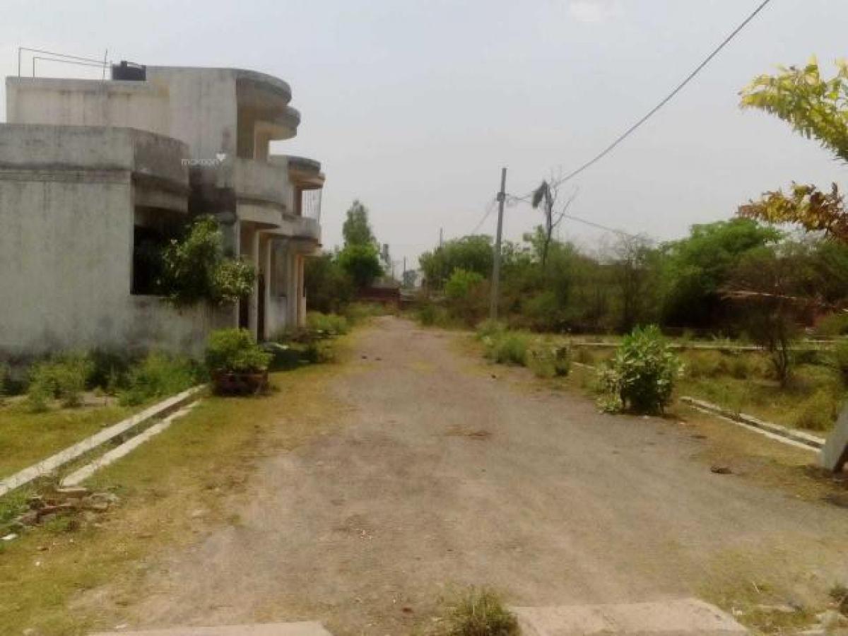 Terrain à Lucknow, India No. 35211