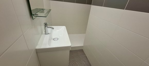 Квартира с 1 спальней в Перигё, Франция № 307366 3