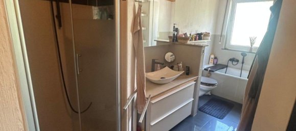 Квартира с 2 спальнями в Дуйсбург, Германия № 221300 3