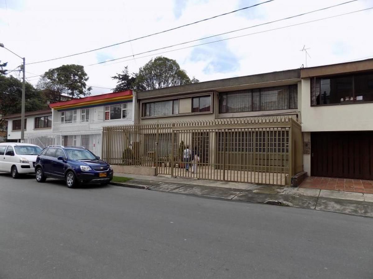 9 غرف نوم منزل في Bogota, Colombia رقم 14294