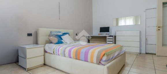 2 chambres Appartement à Bergamo, Italy No. 378810 12