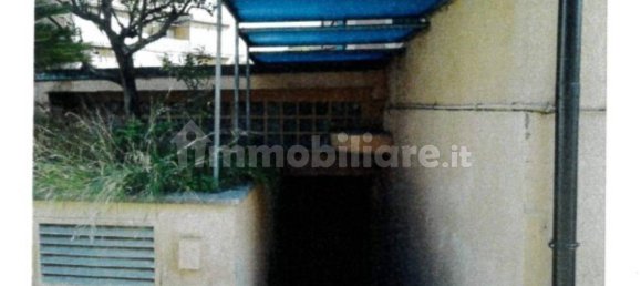 1 room Commercial property in Rome, Italy No. 259279 3