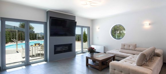 4 bedrooms Villa in Corfu, Greece No. 3867 19