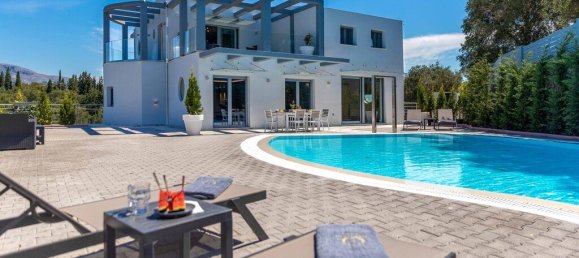 4 bedrooms Villa in Corfu, Greece No. 3867 8